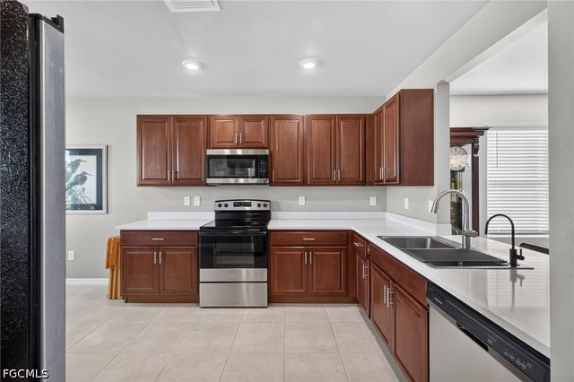 1706 NW 30th LN, Cape Coral, FL 33993