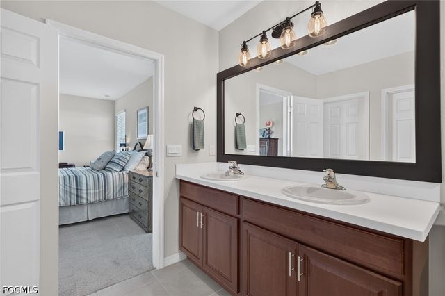 1706 NW 30th LN, Cape Coral, FL 33993
