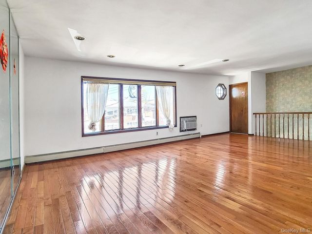 130-18 60th Avenue, Flushing, NY 11355
