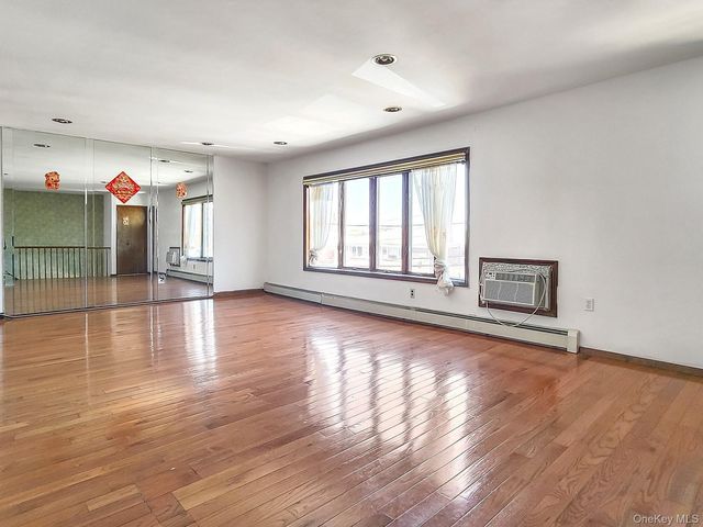 130-18 60th Avenue, Flushing, NY 11355