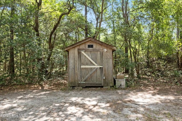 930 Cypress Lakes Circle SE, Bolivia, NC 28422