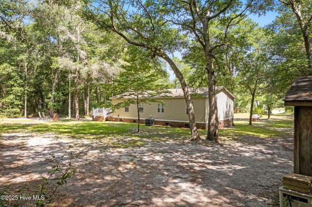 930 Cypress Lakes Circle SE, Bolivia, NC 28422