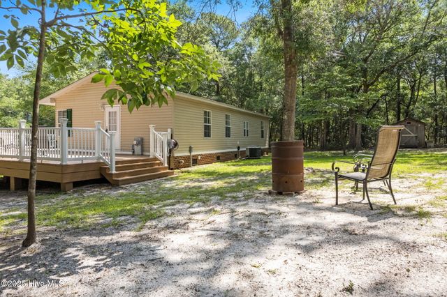 930 Cypress Lakes Circle SE, Bolivia, NC 28422