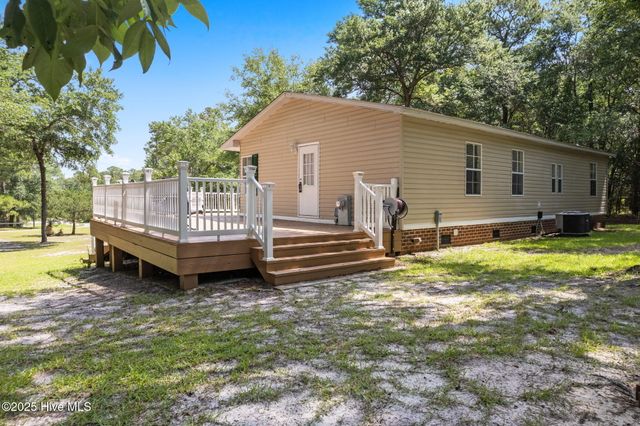 930 Cypress Lakes Circle SE, Bolivia, NC 28422