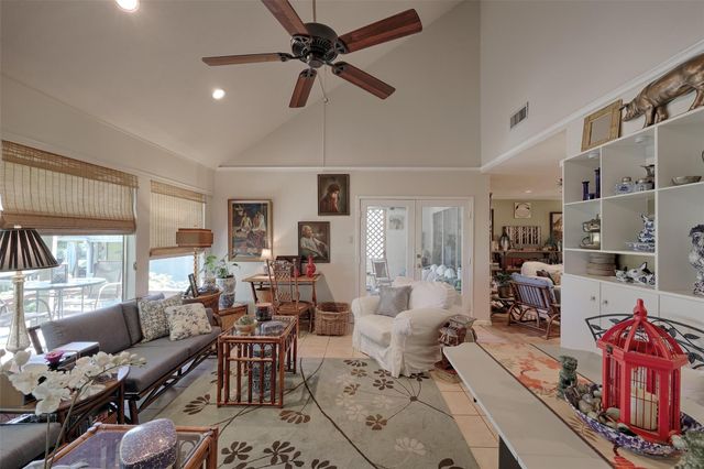 34 April Hill, Conroe, TX 77356