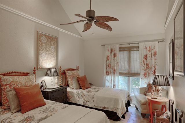 34 April Hill, Conroe, TX 77356