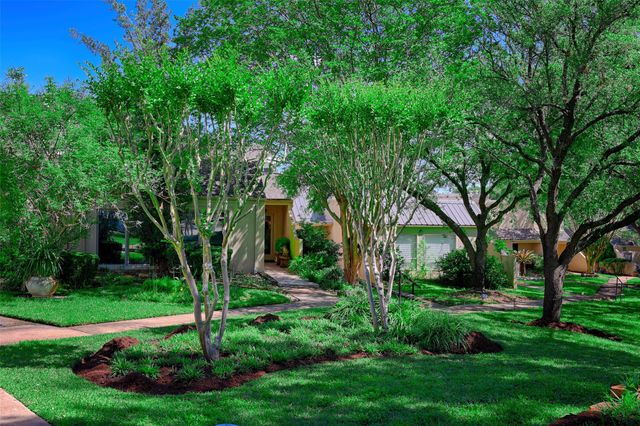 34 April Hill, Conroe, TX 77356