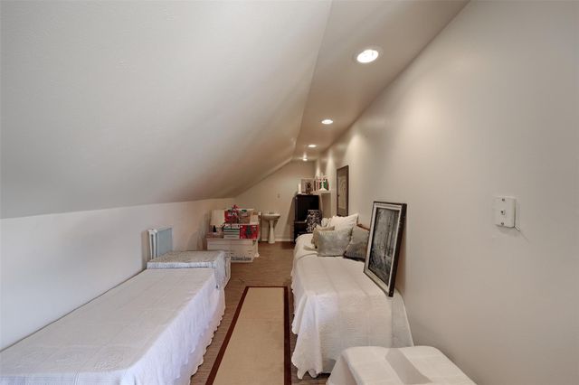 34 April Hill, Conroe, TX 77356