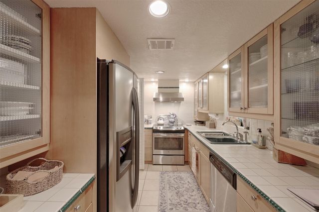 34 April Hill, Conroe, TX 77356