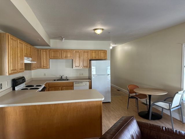 48 North Street 4, Ware, MA 01082