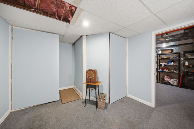 89 Stonington Drive, Manchester, NH 03109