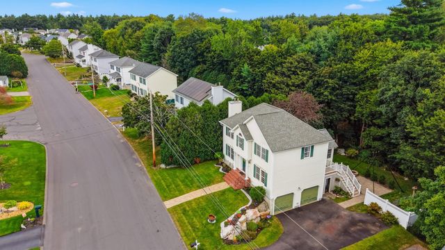 89 Stonington Drive, Manchester, NH 03109