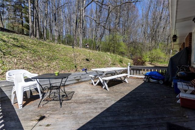 113 Center St, Evans City Boro, PA 16033