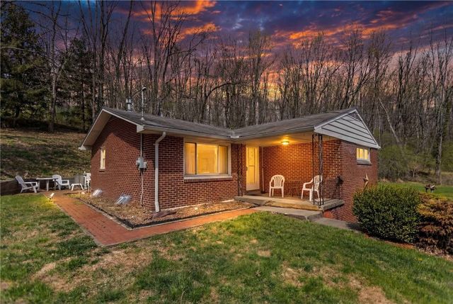 113 Center St, Evans City Boro, PA 16033