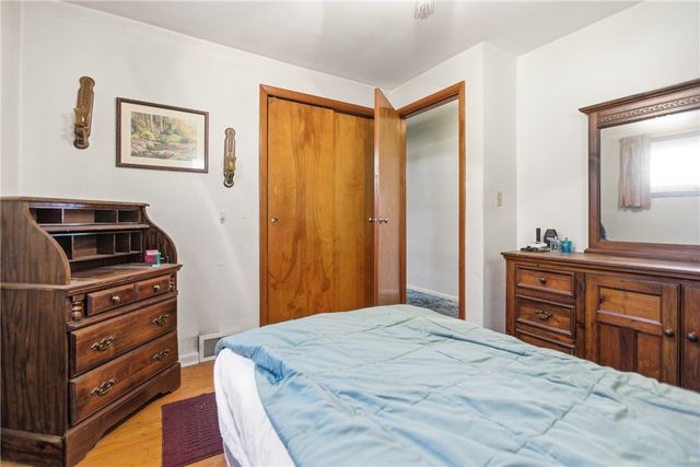 113 Center St, Evans City Boro, PA 16033