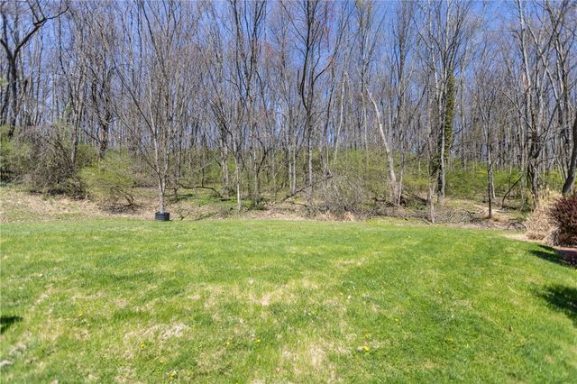 113 Center St, Evans City Boro, PA 16033