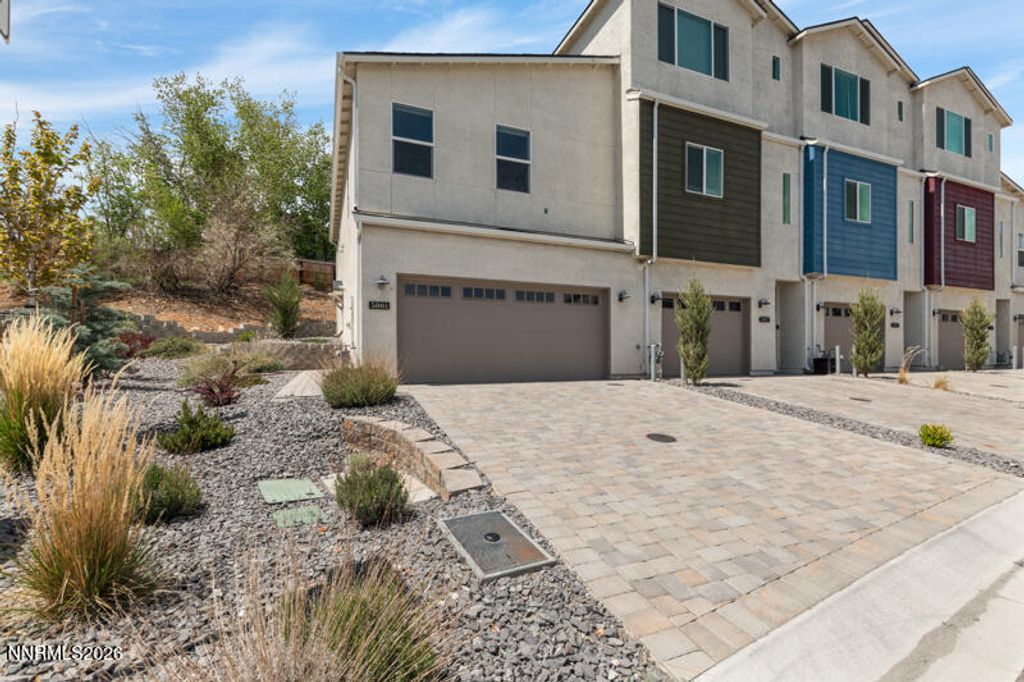 5001 Cavestone Road, Sun Valley, NV 89433