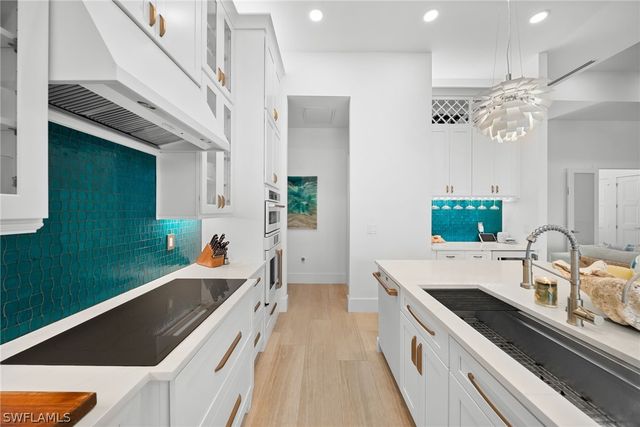 27000 Flamingo DR, Bonita Springs, FL 34135