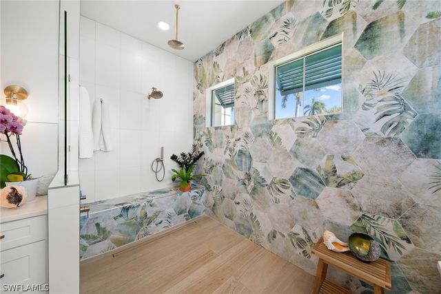 27000 Flamingo DR, Bonita Springs, FL 34135