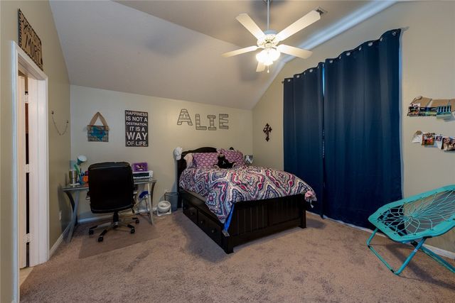 901 Lincoln Avenue, College Station, TX 77840