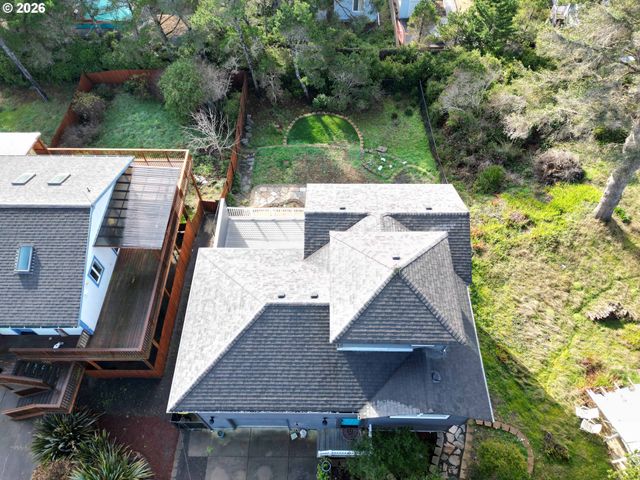 4604 Falcon St, Florence, OR 97439