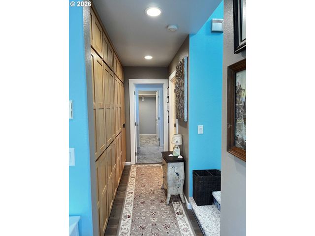 4604 Falcon St, Florence, OR 97439