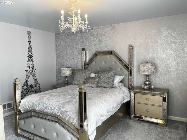 4604 Falcon St, Florence, OR 97439