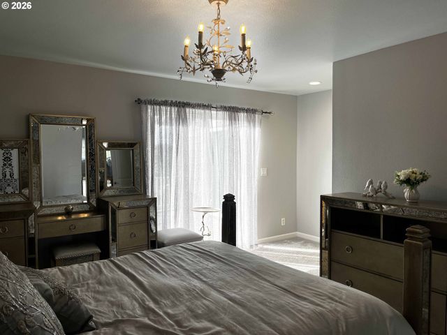 4604 Falcon St, Florence, OR 97439