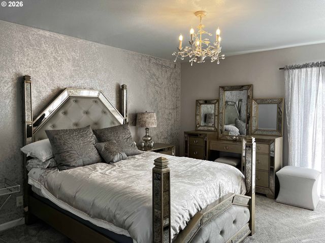 4604 Falcon St, Florence, OR 97439