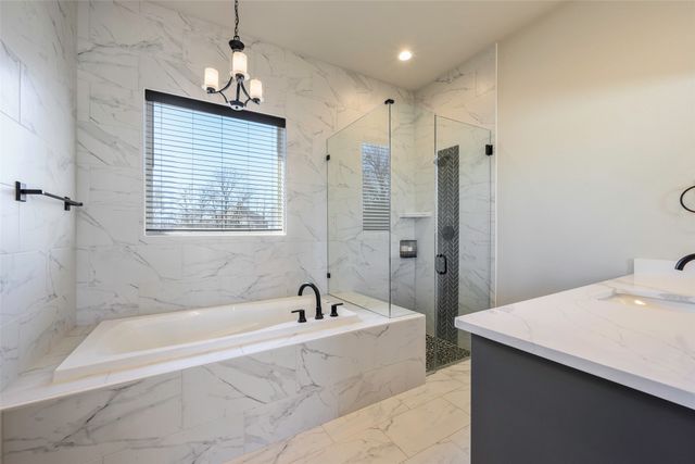 108 Red Eagle Court, Weatherford, TX 76087