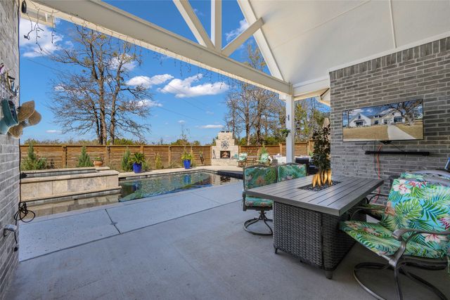 108 Red Eagle Court, Weatherford, TX 76087