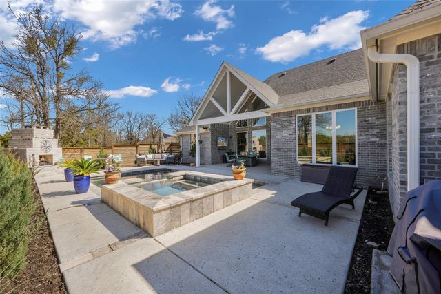 108 Red Eagle Court, Weatherford, TX 76087