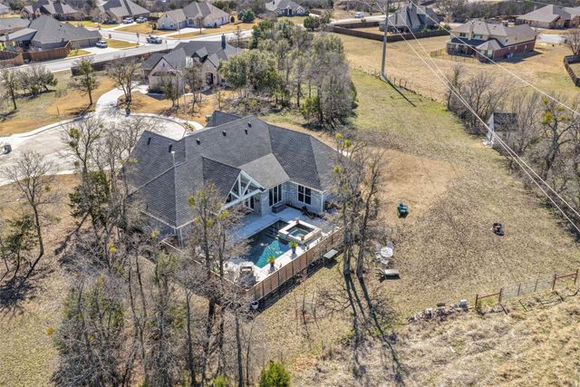 108 Red Eagle Court, Weatherford, TX 76087