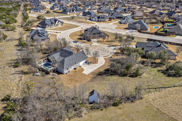 108 Red Eagle Court, Weatherford, TX 76087