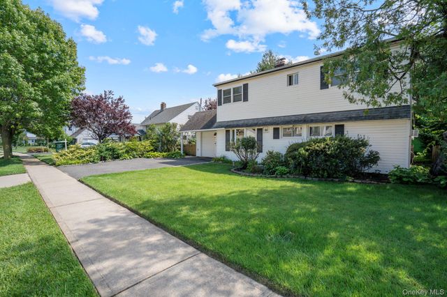 48 Grey Lane, Levittown, NY 11756