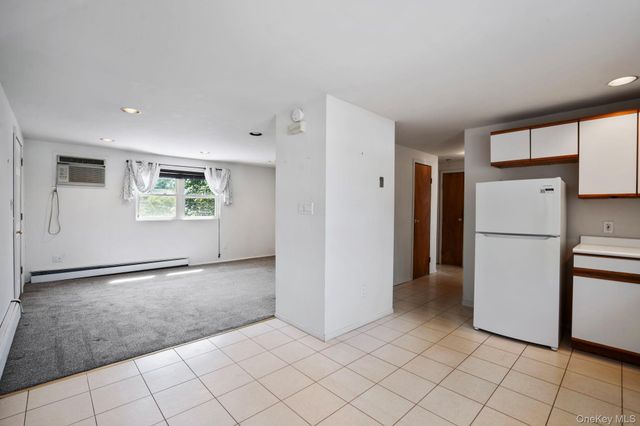 48 Grey Lane, Levittown, NY 11756