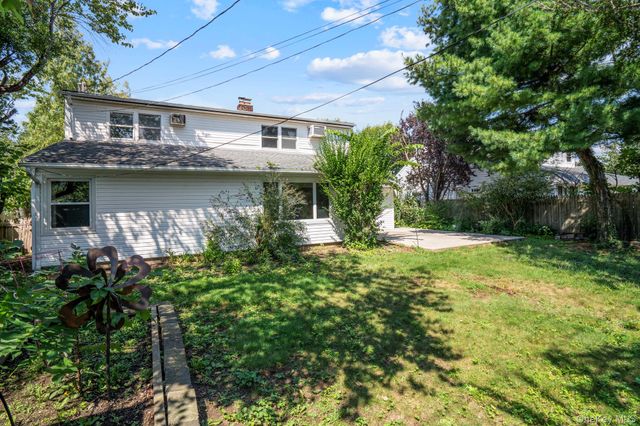 48 Grey Lane, Levittown, NY 11756