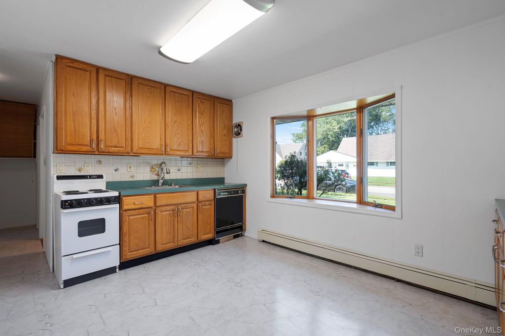 48 Grey Lane, Levittown, NY 11756 — photo 5