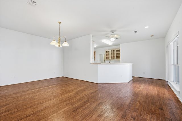 5604 Ledgestone Drive, Fort Worth, TX 76132