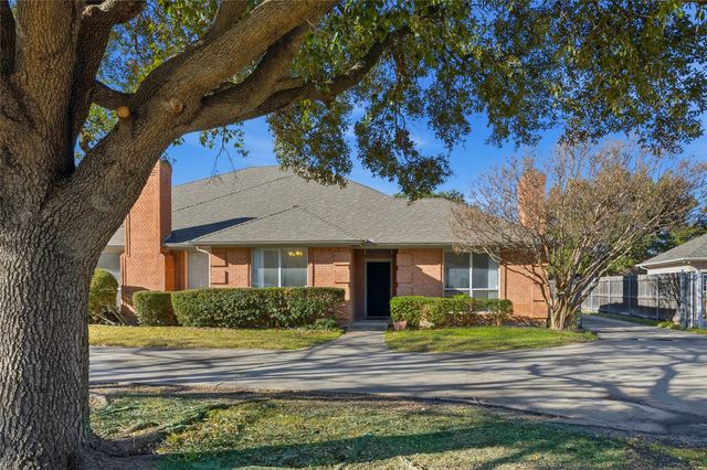 5604 Ledgestone Drive, Fort Worth, TX 76132