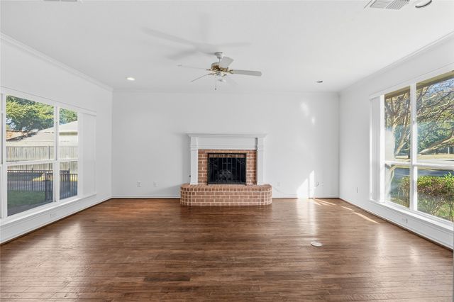 5604 Ledgestone Drive, Fort Worth, TX 76132