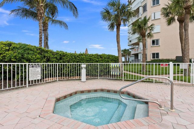 3870 N Hwy Highway A1a 906, Hutchinson Island, FL 34949