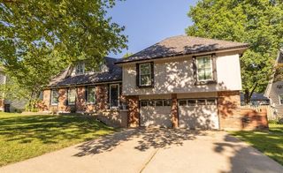 1604 SW 21st Street, Blue Springs, MO 64015