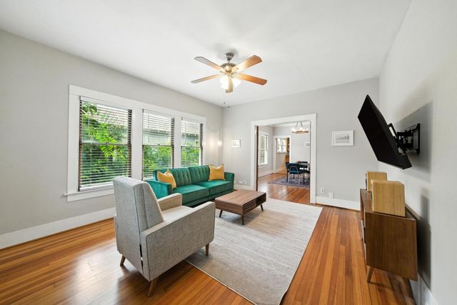 1013 Woodland Street, Houston, TX 77009