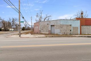 6870 E Davison Street, Hamtramck, MI 48212