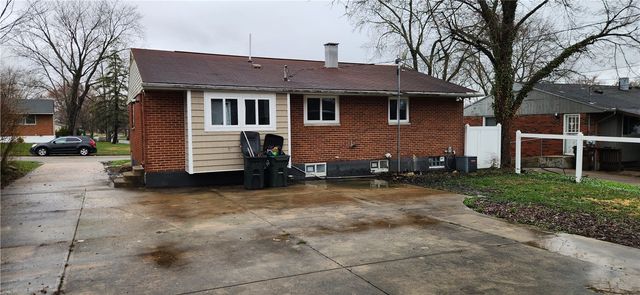 118 Stubbs Drive, Trotwood, OH 45426