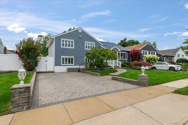 790 Wenwood Drive, East Meadow, NY 11554