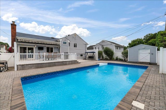 790 Wenwood Drive, East Meadow, NY 11554