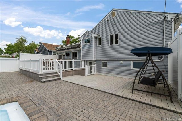 790 Wenwood Drive, East Meadow, NY 11554