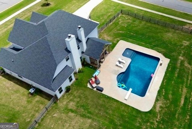 126 Drayton Farm Dr, Senoia, GA 30276